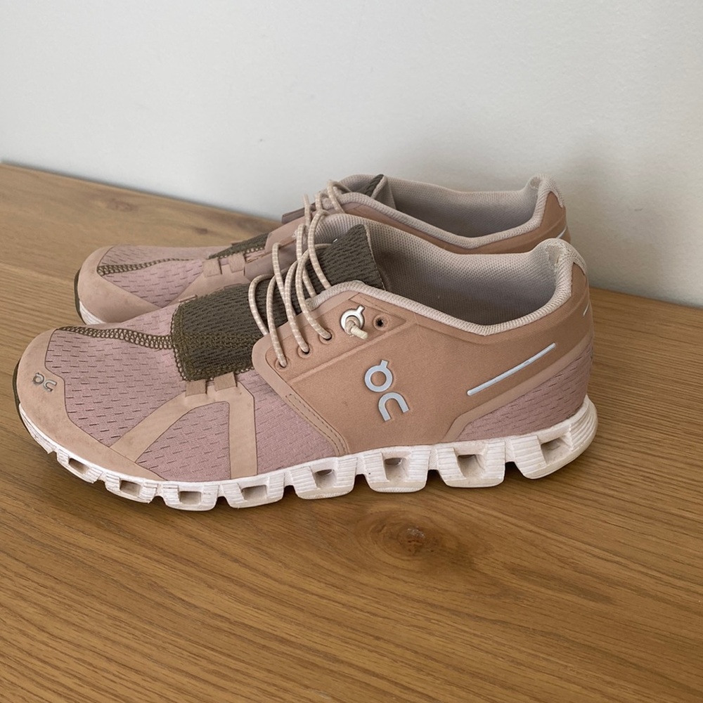 On Cloud Running Shoe